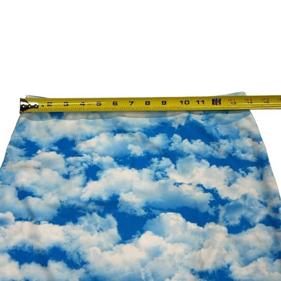 ROMWE size large swimsuit coverup skirt perfect for the beach or day by the pool - Picture 4 of 8